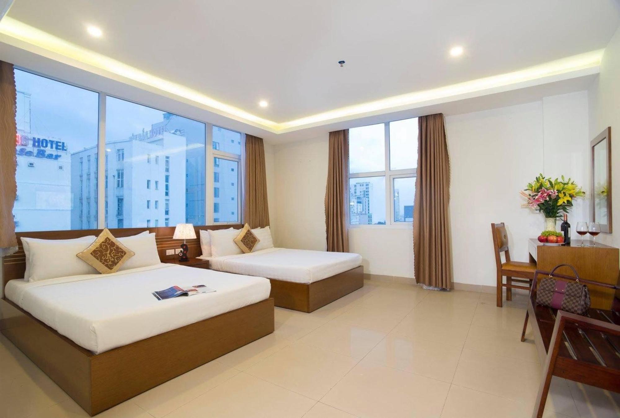 Golden Light Da Nang Hotel Exterior photo