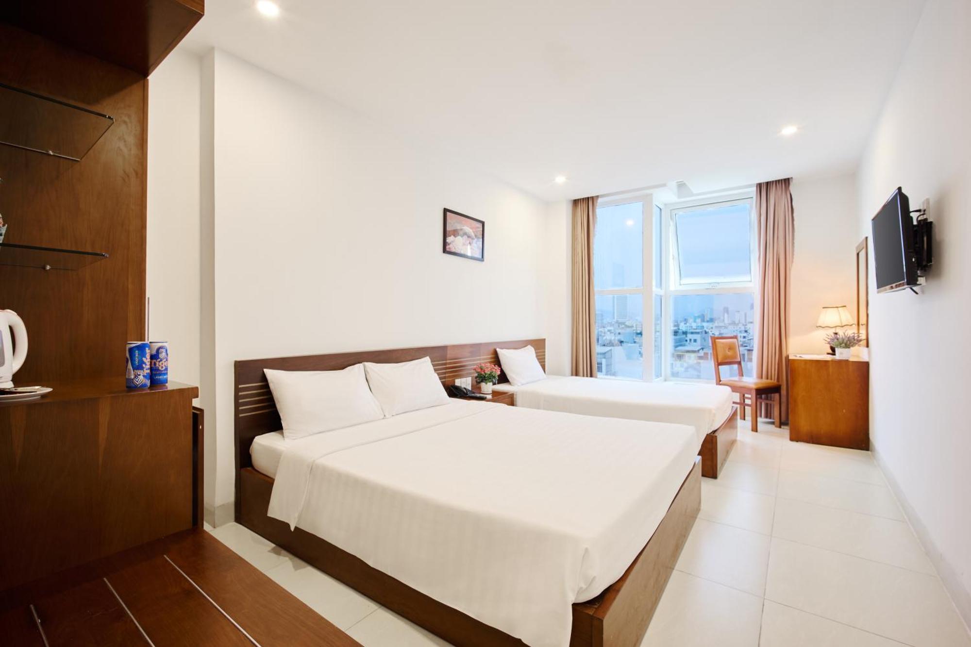 Golden Light Da Nang Hotel Exterior photo